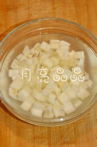 夏日爽口开胃菜－－酸辣藕丁