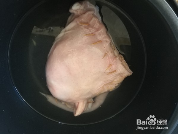 猪肚煲鸡的做法