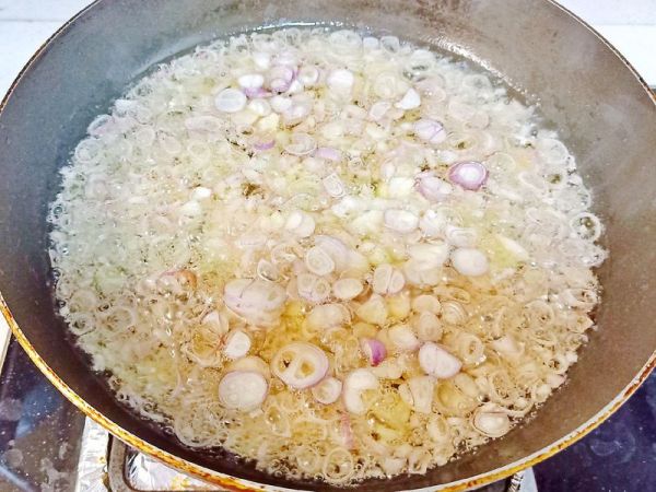 油渣小白菜+猪油拌饭（童年的回忆)