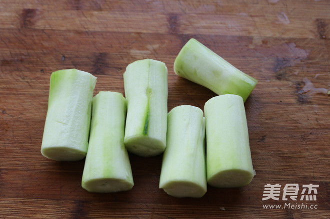 炝炒丝瓜瓤的做法