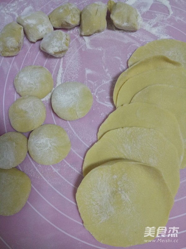 黄玫瑰馒头的做法