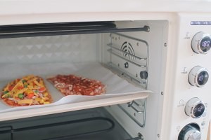 酥脆全麦薄底披萨怎么做