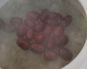 红枣枸杞银耳汤