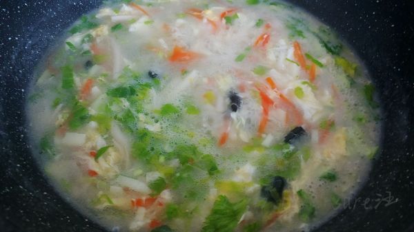 素烩玉菇蛋花汤