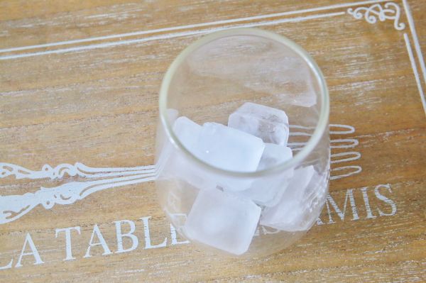 蜜桃车厘子气泡水