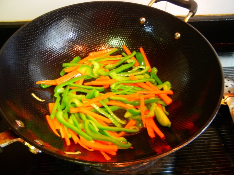 广为人知的三色杏鲍菇，简单易学哦！