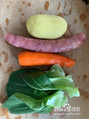 腊味煲仔饭的做法