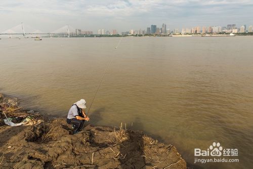 在野外钓鱼怎么选择地点 百度经验