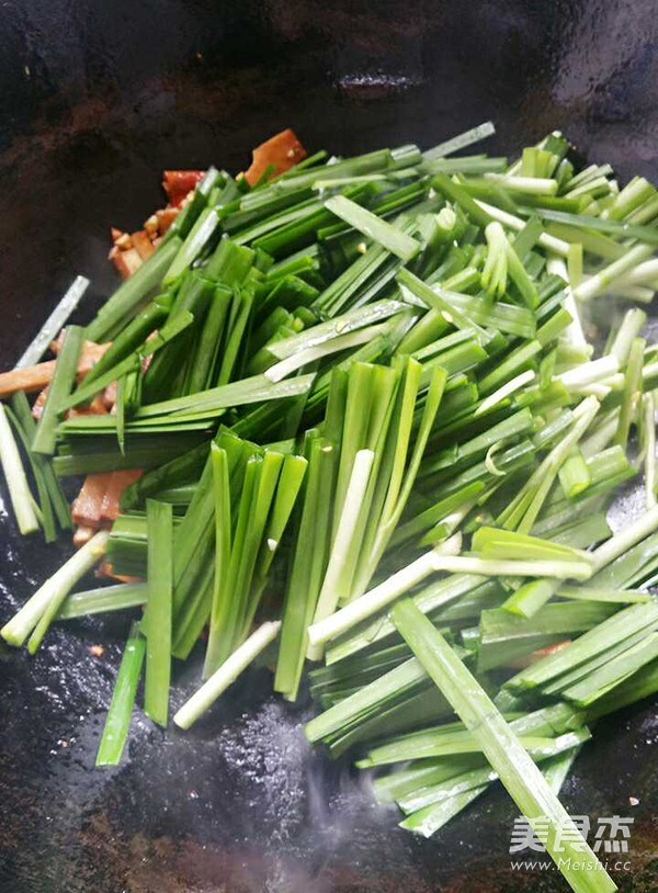韭菜炒香干的做法