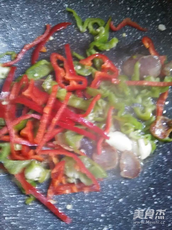 鸡蛋炒木耳的做法