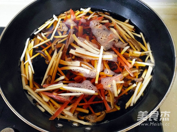 开胃酸辣汤的做法