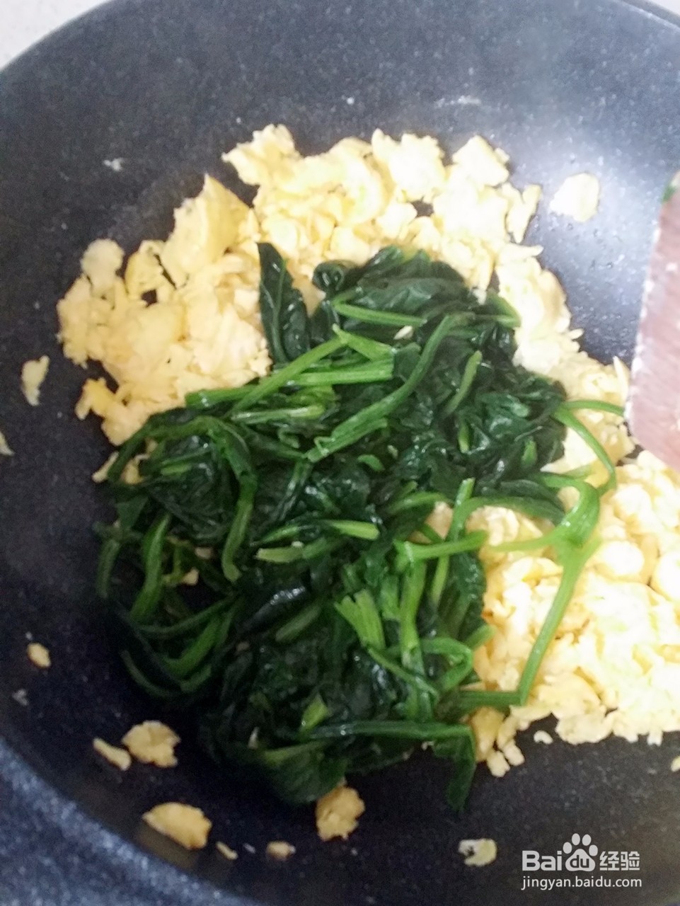 菠菜鸡蛋补铁有营养