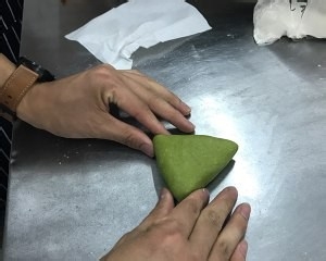 抹茶软欧（蜜豆奶酪馅）