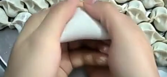 如何三秒包饺子