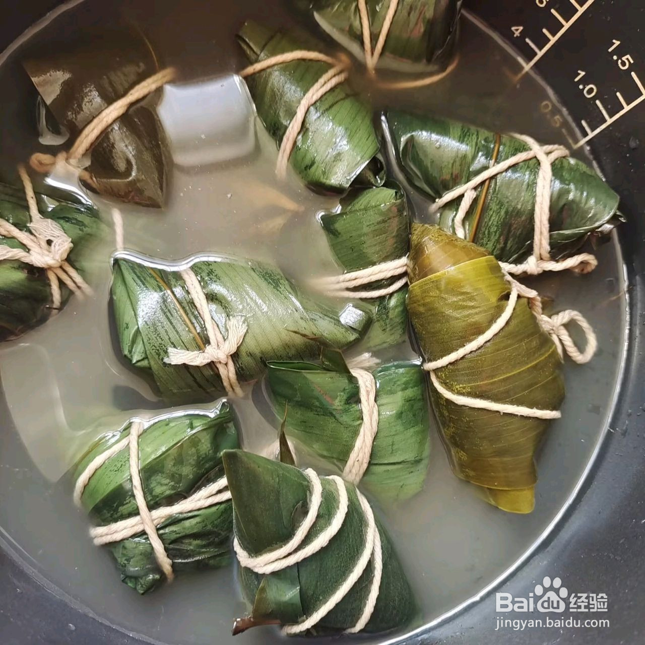 大黄米红豆蜜枣粽的做法