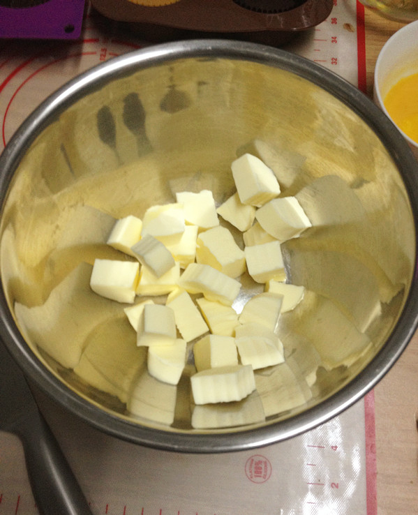 巧克力奶油霜夹心杯子蛋糕