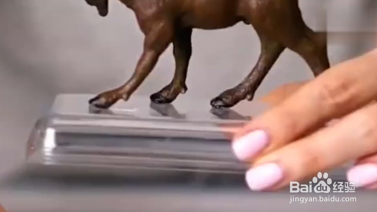 如何学会将废旧玩具变成精致装饰的小技巧