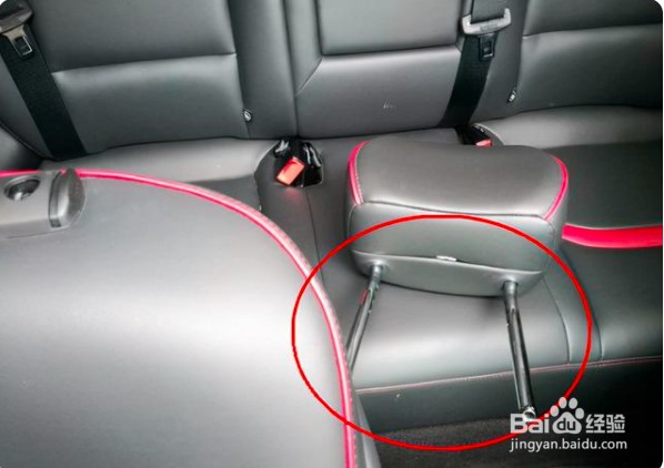 小孩被锁车内如何自救？