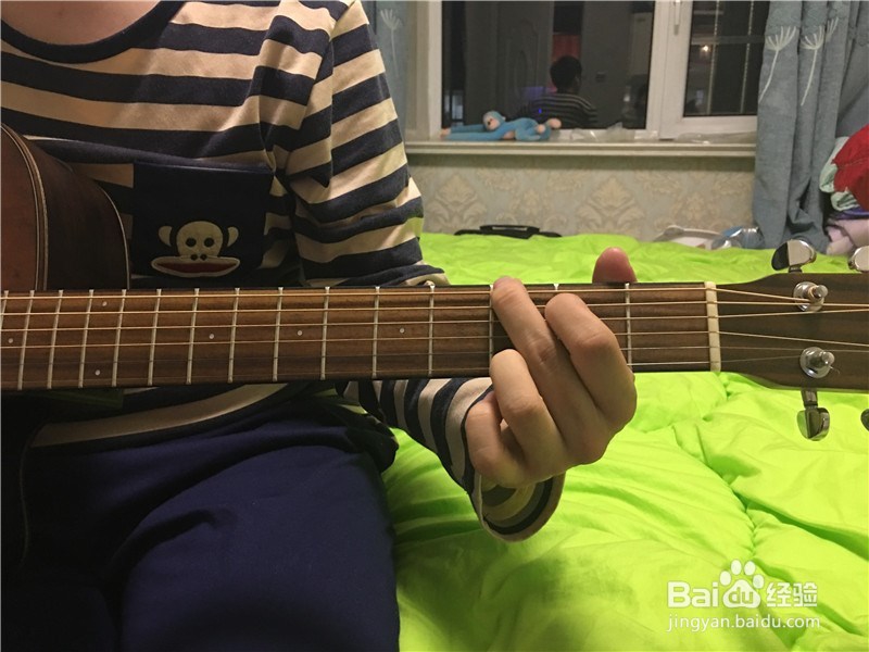 如何用吉他弹唱小幸运简单版？小幸运吉他教程