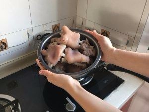 入口易化又养颜抗衰的猪手这样做怎么也不会油腻