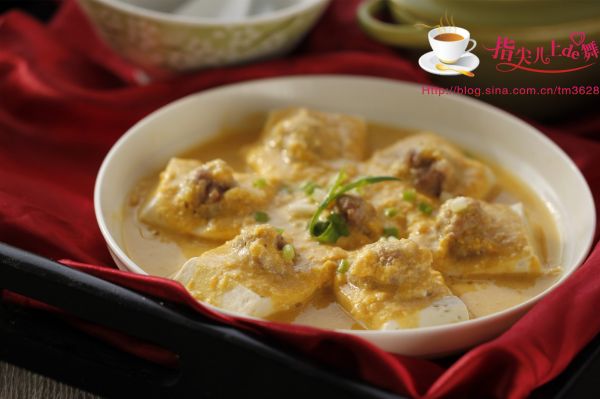 咸蛋黄豆腐酿丸子