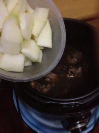 茶香排骨的做法