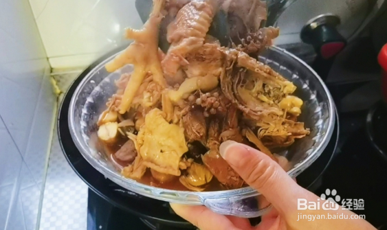 椒香板栗烧鸡的做法