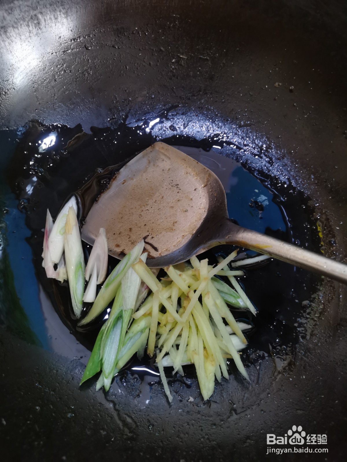 家常菜土豆炖五花肉