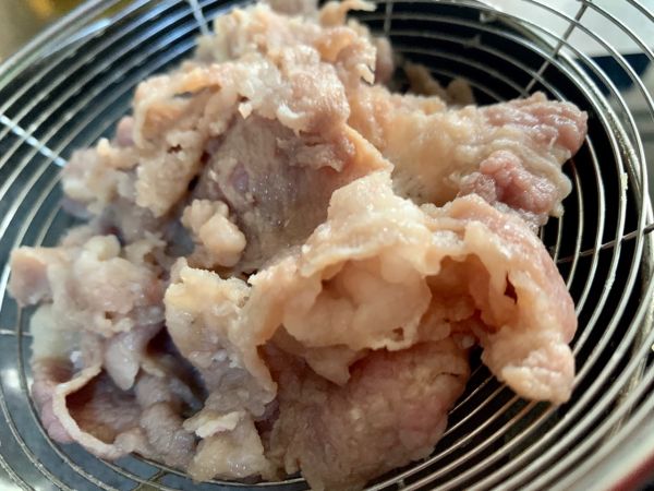 黑椒酱汁牛肉配白饭