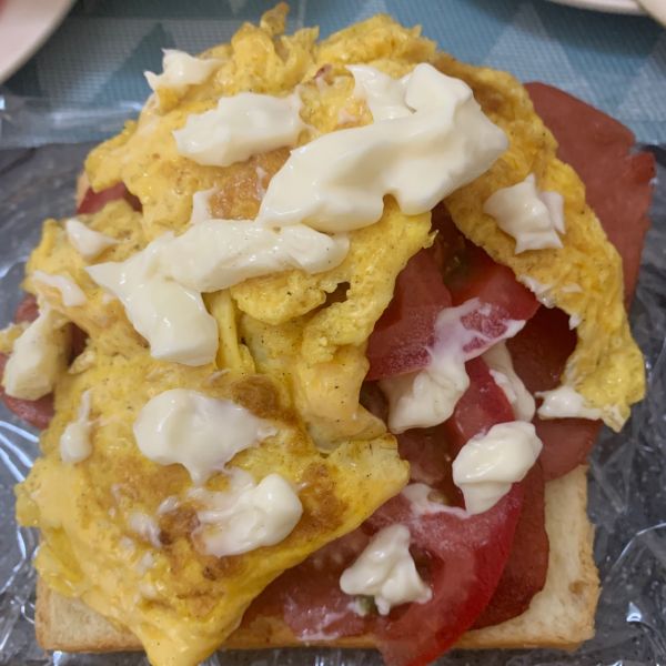 周一来份厚多士缓解周一综合症