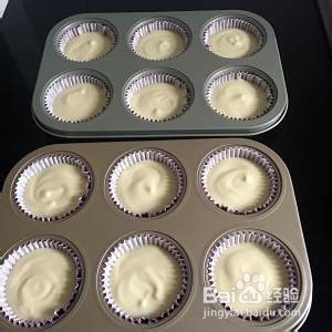 在家简易制作拉花纸杯蛋糕