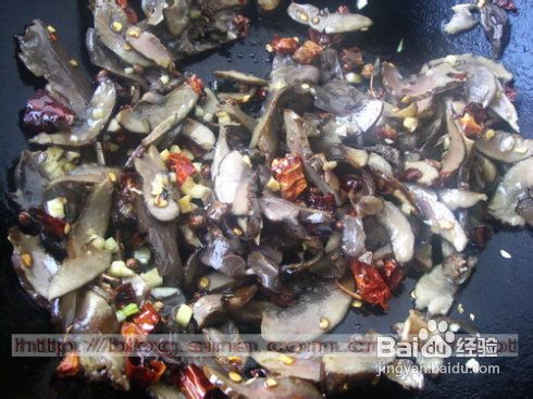 你没吃过的一道美味：炒熏腰片