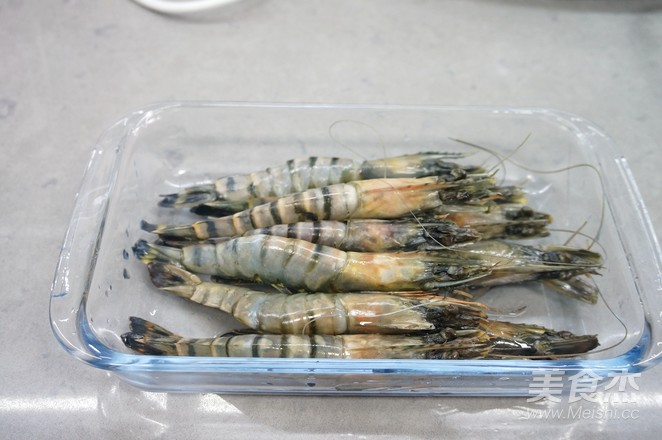 蒜茸开背虾的做法