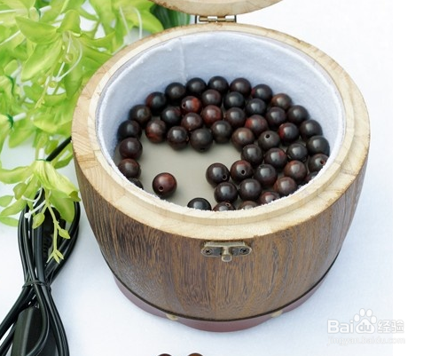 盘好的小叶紫檀是什么颜色