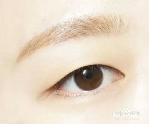 短发女生怎么化妆？