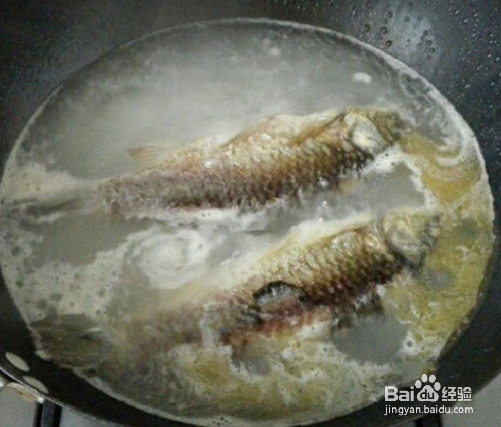 味香汤鲜,肉质鲜嫩的鲫鱼豆腐汤