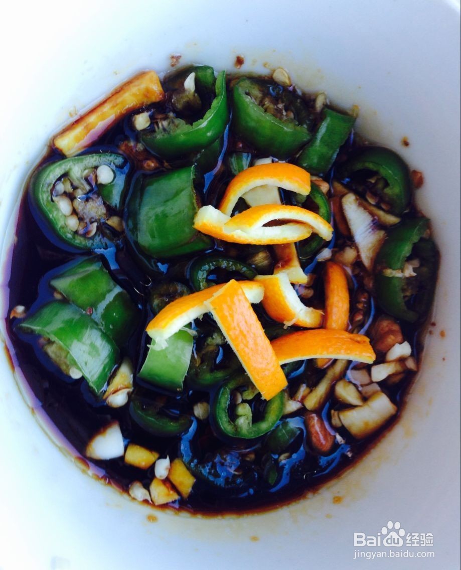 怎样做凉拌杭椒土豆粉呢？