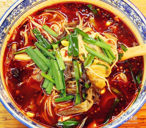 从火锅到小吃的重庆之旅