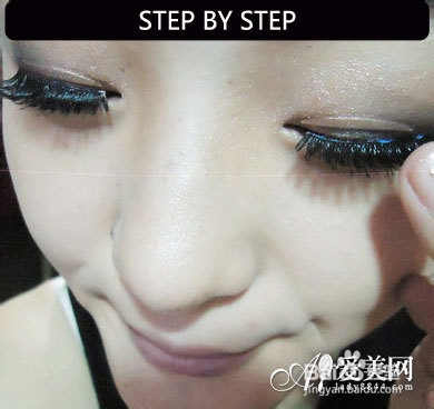 夏日泳池派对 小烟熏让你变身Party queen