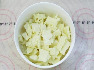 百变凯蒂猫甜甜圈怎么做？