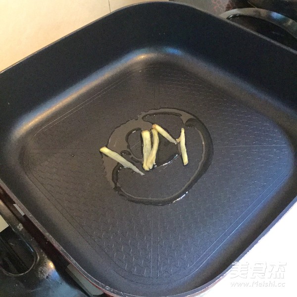 肉片炒莴笋的做法