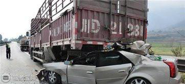 遇到大货车，记住这5条能保命！