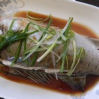 如何做清蒸鲈鱼