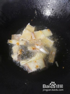 马友鱼干腩肉煲的做法