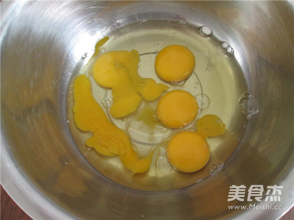 蒸蔓越莓老式蒸蛋糕