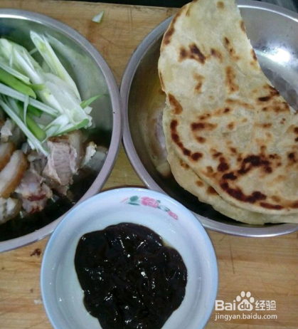 顺平烧饼熏肉做法