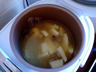 酸萝卜鸭汤的做法大全