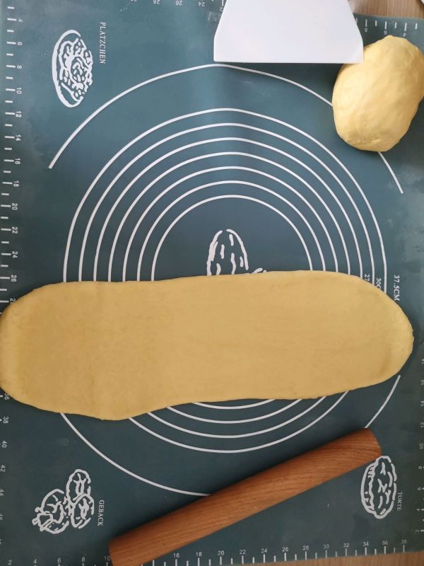 牛奶蛋黄手撕吐司