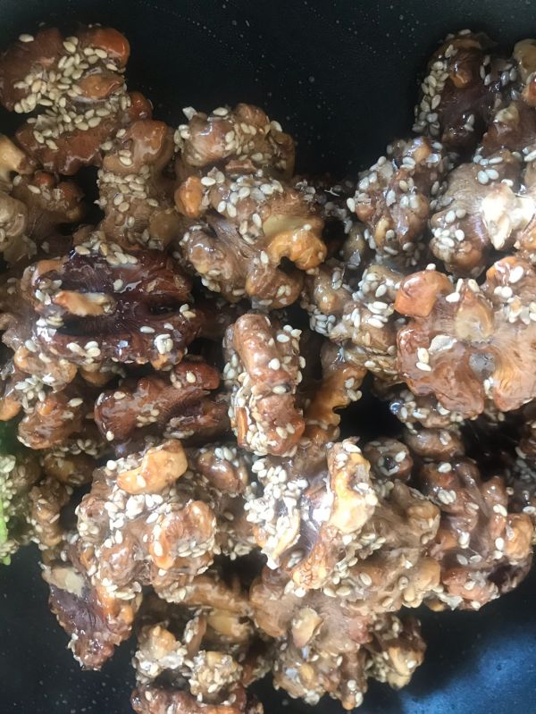 琥珀芝麻核桃仁