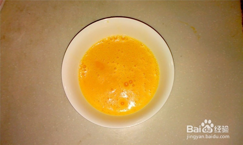 如何制作美味香椿炒鸡蛋